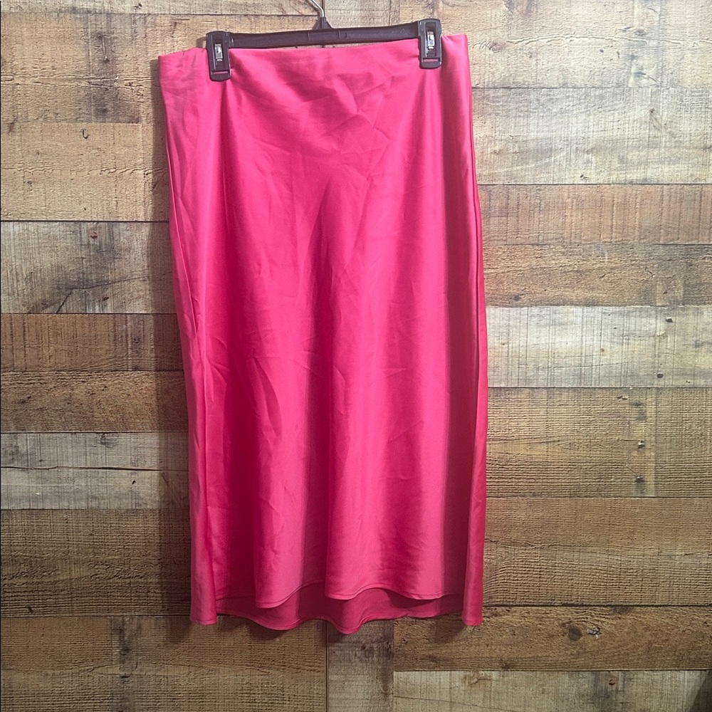 Chic Pink Satin Midi Skirt